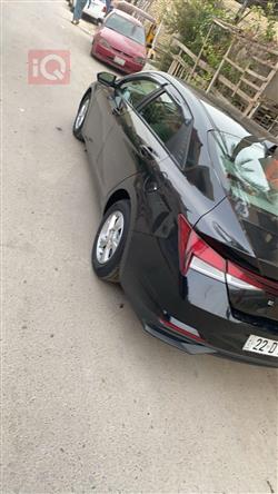 هیوندای ئەلەنترا